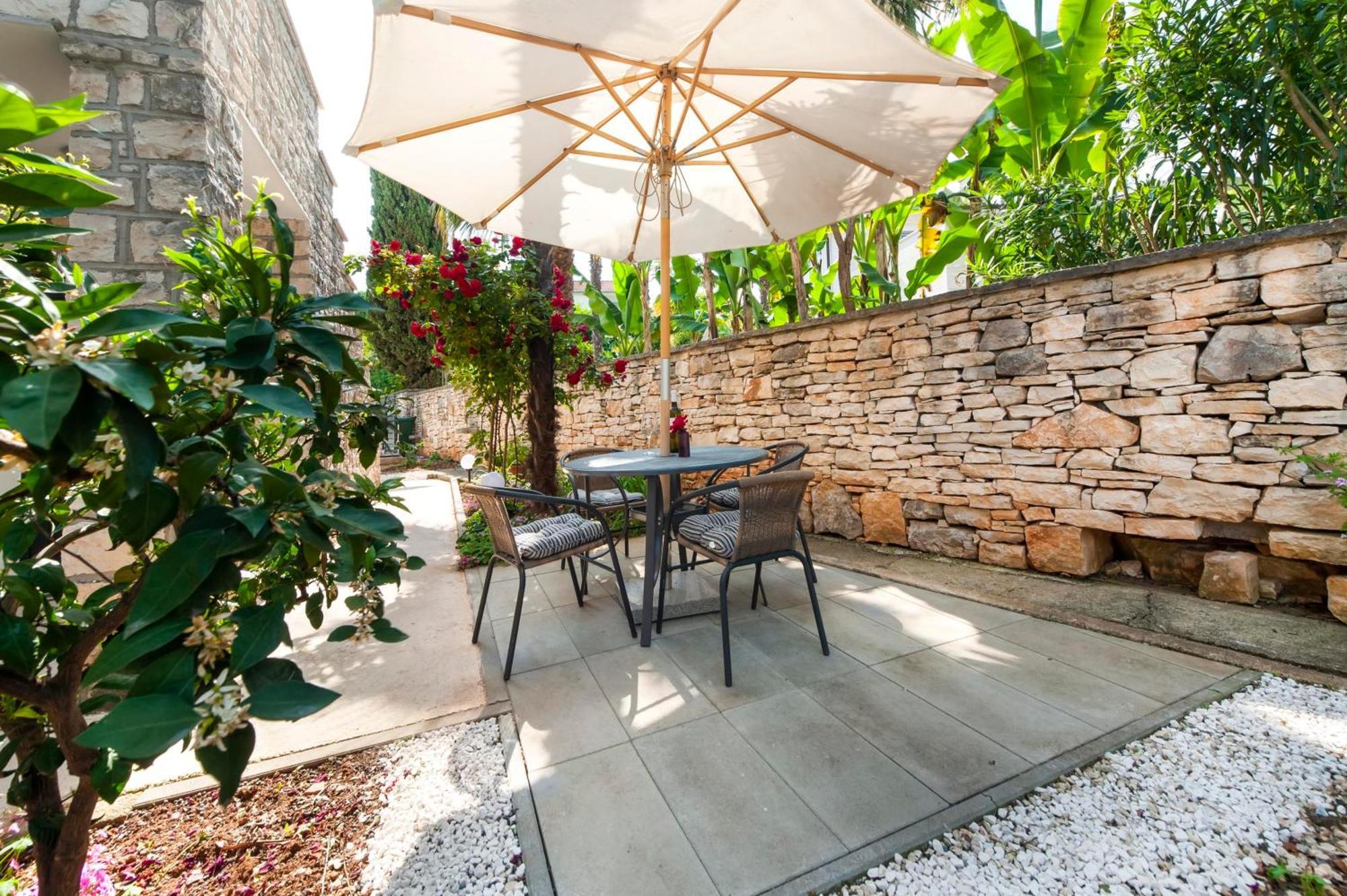 Apartments Katarina Rovinj Bilik gambar